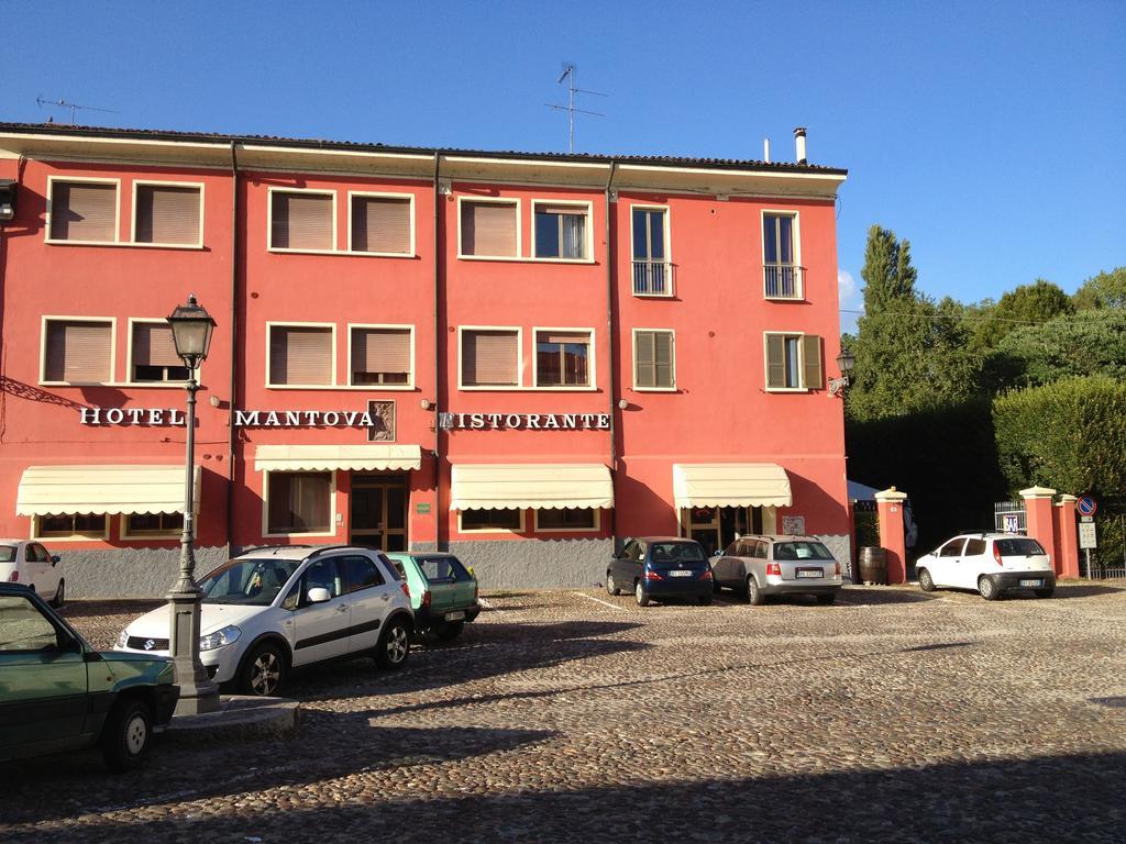 Hotel Mantova Bagian luar foto